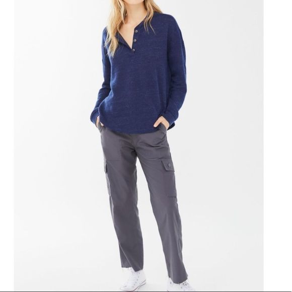 NWT Urban Outfitters Cozy Oversized Henley Top - Picture 4 of 5